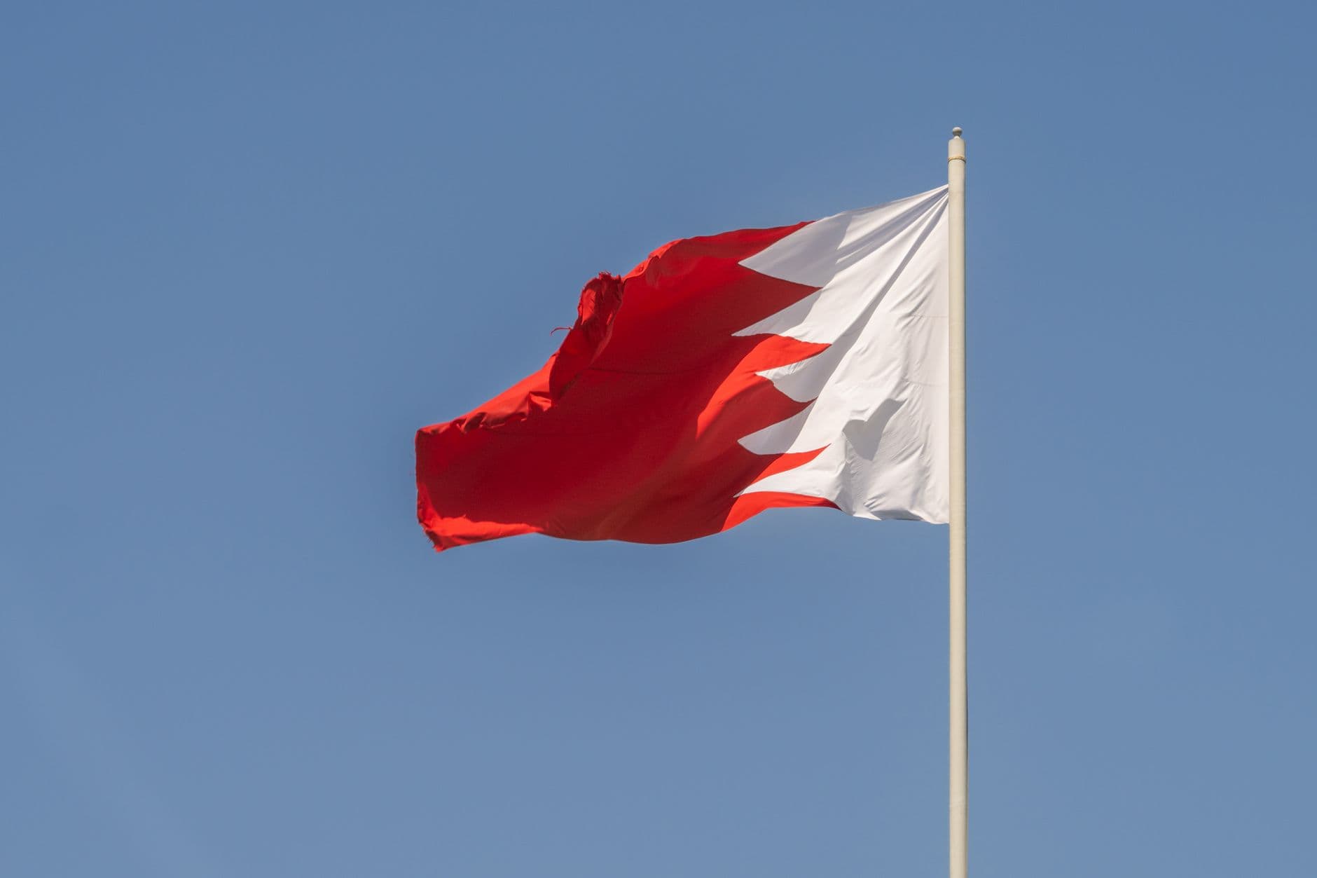 التحولات الديموغرافية تخلق أزمة هوية بالخليج