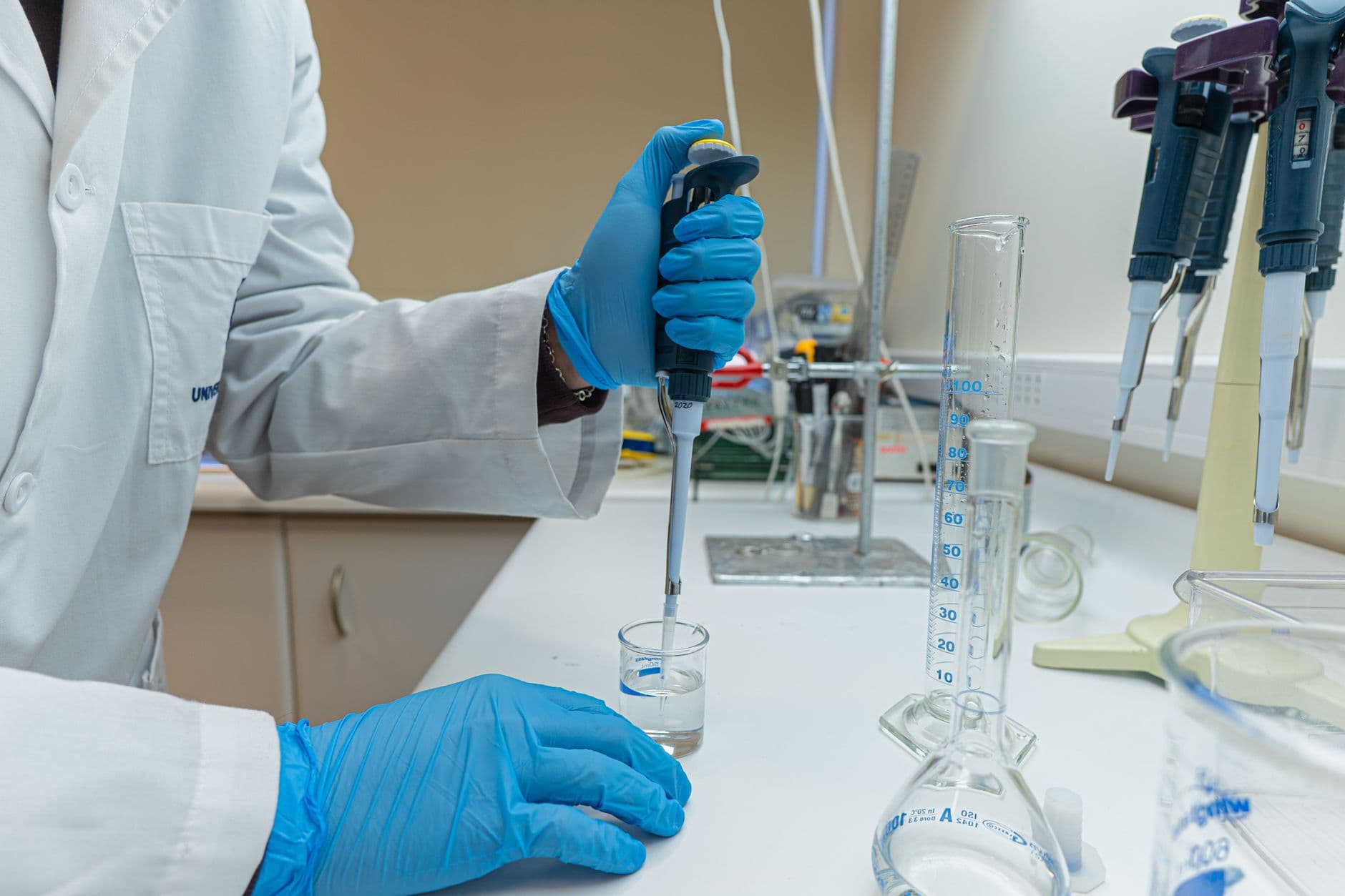 أكثر 10 دول عربية إنفاقاً على البحث والتطوير (2022-2023)